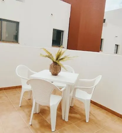 Triplex 8 Islas كاليتا ذي فوستي
