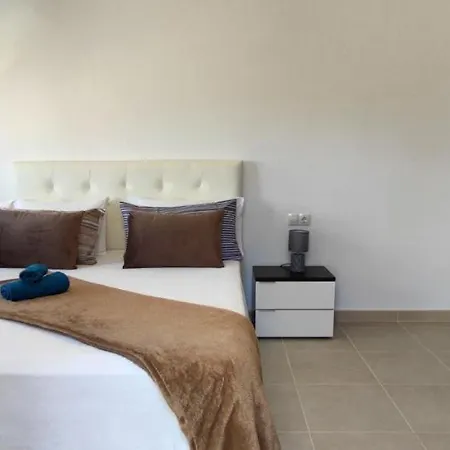 Triplex 8 Islas * كاليتا ذي فوستي
