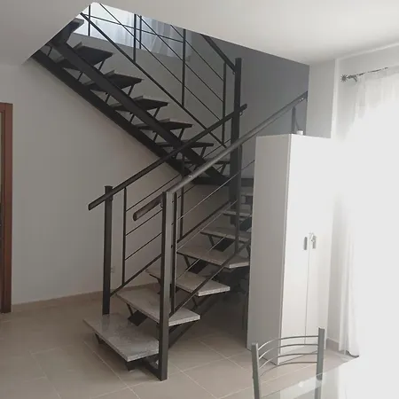Triplex 8 Islas كاليتا ذي فوستي